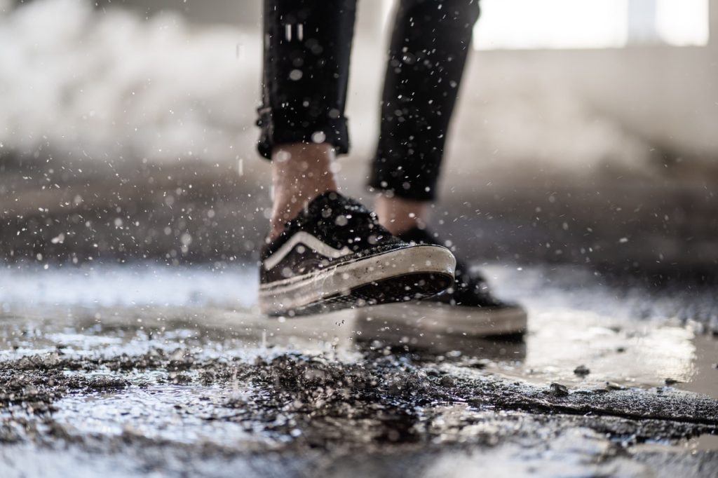 O que devo saber antes de fazer caminhada?